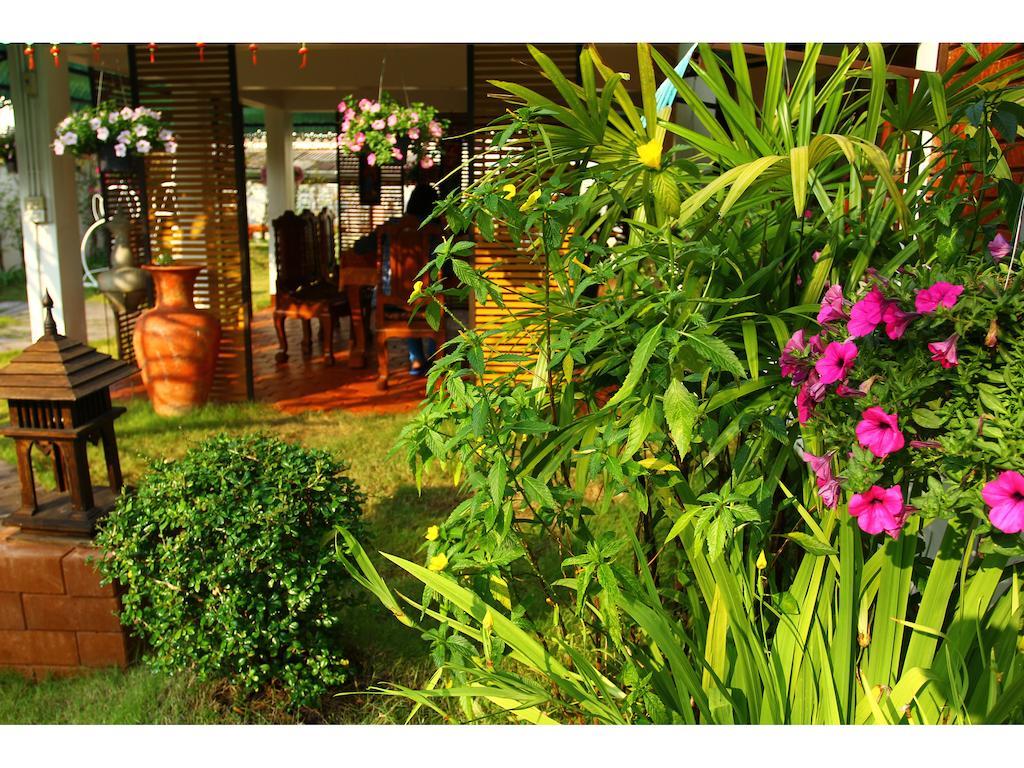 Grand Lanna Hotel Chiang Mai Exterior photo